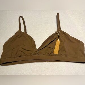 New SKIMS Triangle Bralette. Size 2X. Oxide